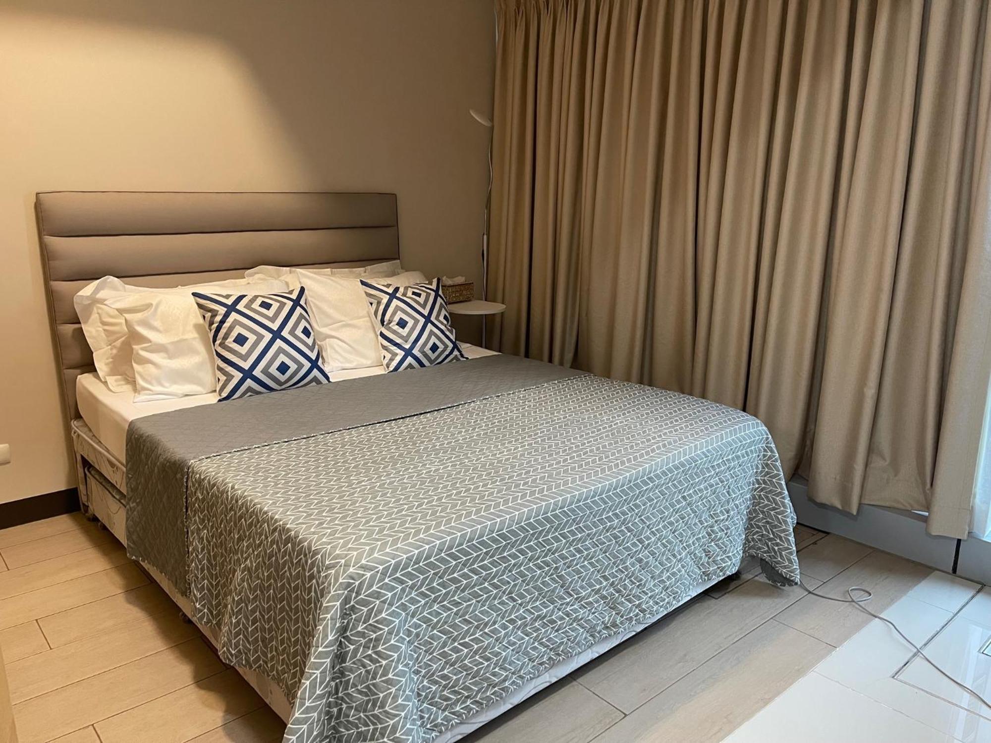 1 Bedroom Condo Uptown Parksuites Bgc, High Floor, Morning Sun Manila Eksteriør bilde